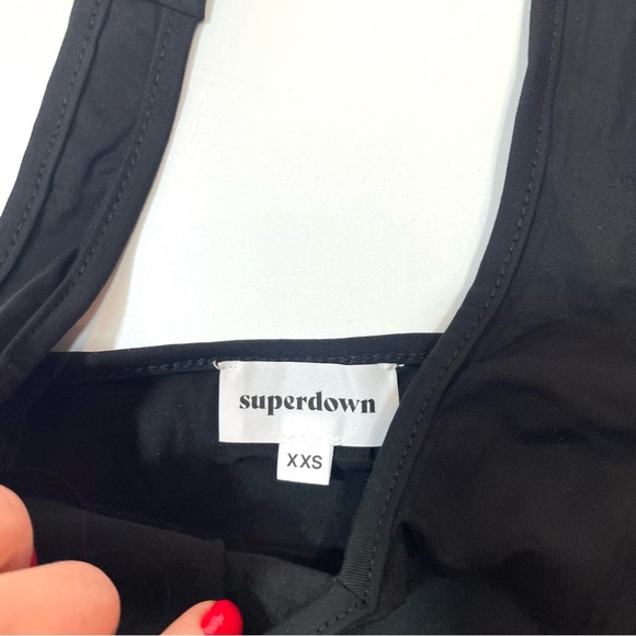 Superdown Adela Halter cut out top XXS - Picture 5 of 6